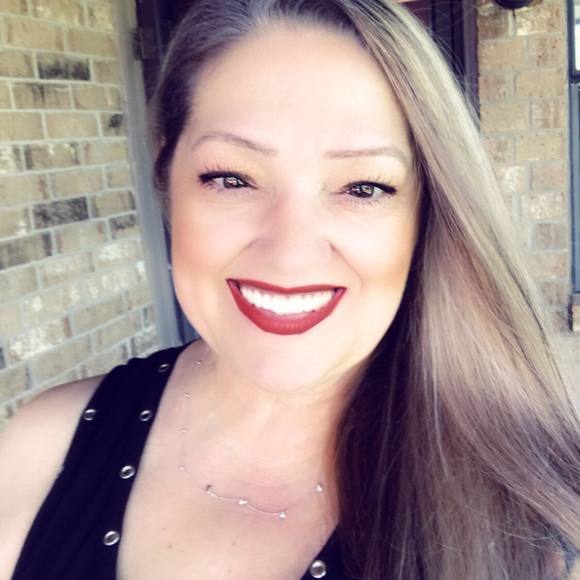 Meet your Posher, Brenda - Picture 1 of 1